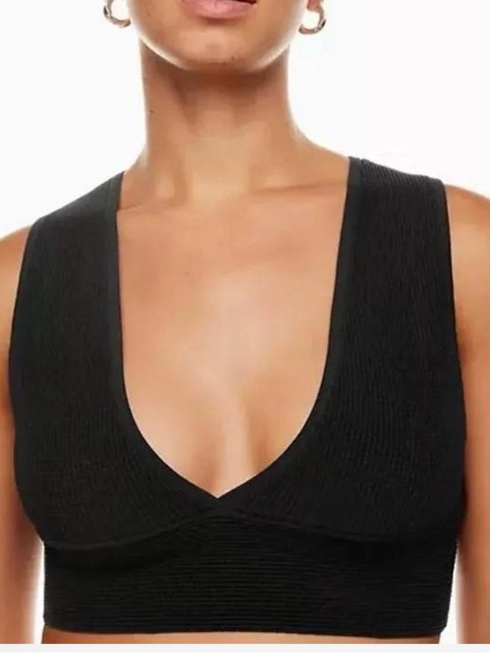 Babaton Sculpt Knit V-neck tank is a cropped, ribbed top sz: Small